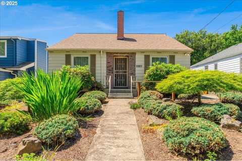 2327 SE 60TH AVE, Portland, OR 97215