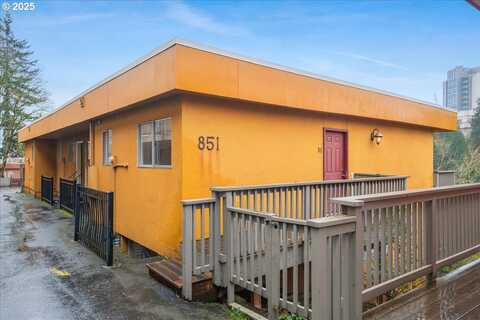 851 SW BROADWAY DR, Portland, OR 97201
