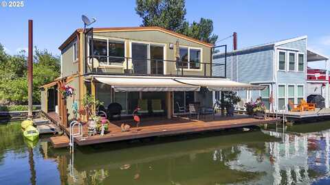 17597 NW Sauvie Island RD, Portland, OR 97231