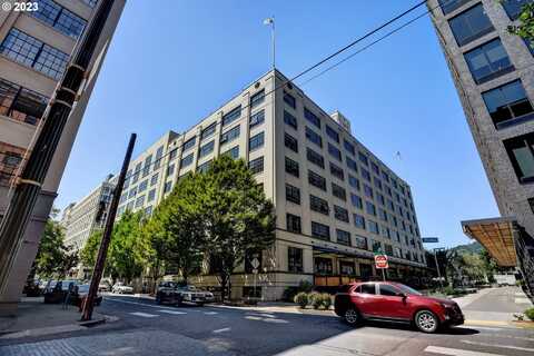 1400 NW IRVING ST, Portland, OR 97209