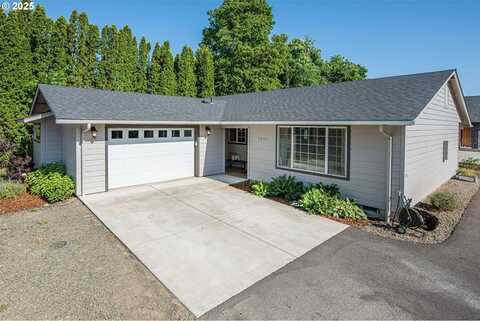 2250 JEPPESEN ACRES RD, Eugene, OR 97401