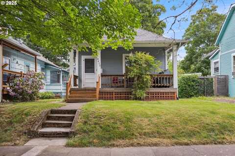 4415 SE SALMON ST, Portland, OR 97215