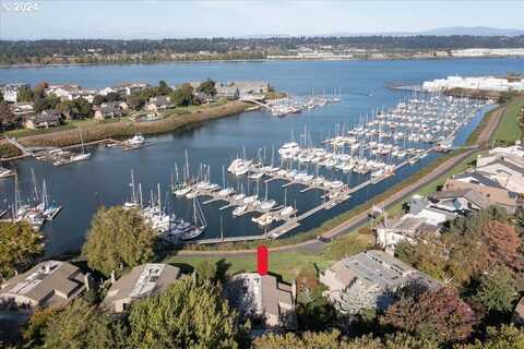 419 N TOMAHAWK ISLAND DR, Portland, OR 97217