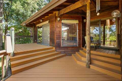1346 FISHER RD, Roseburg, OR 97471