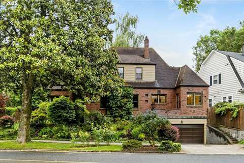 3622 NE HASSALO ST, Portland, OR 97232