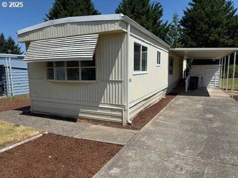 4800 BARGER DR, Eugene, OR 97402