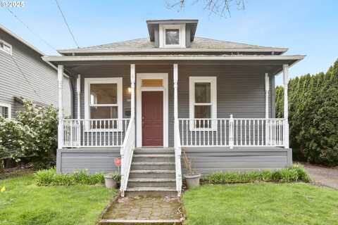 5926 S CORBETT AVE, Portland, OR 97239