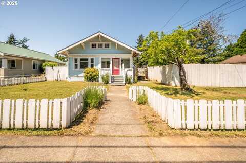 470 W 4TH ST, Coquille, OR 97423