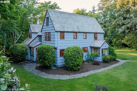 92216 WHISKEY RD, Warrenton, OR 97146