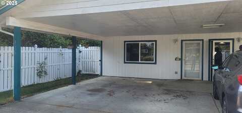 1635 30TH ST, Florence, OR 97439