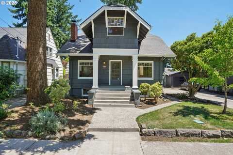 3216 NE 52ND AVE, Portland, OR 97213