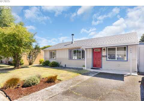 1669 HAYES ST, North Bend, OR 97459