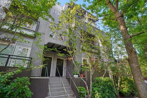 2327 NW NORTHRUP ST, Portland, OR 97210