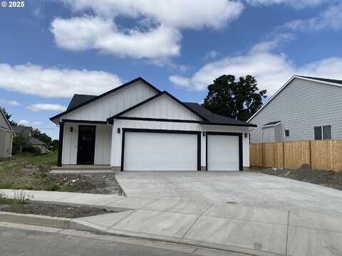 665 Parker LOOP, Silverton, OR 97381