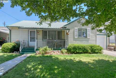 104 NW 12TH ST, Pendleton, OR 97801
