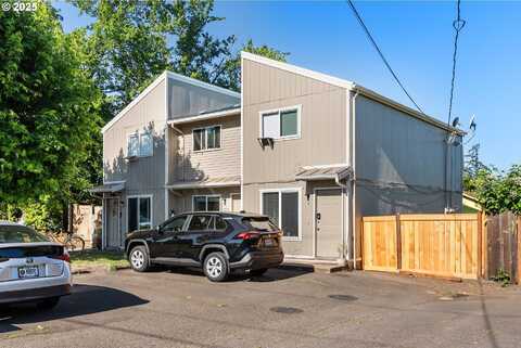 1720 17TH ST, Springfield, OR 97477