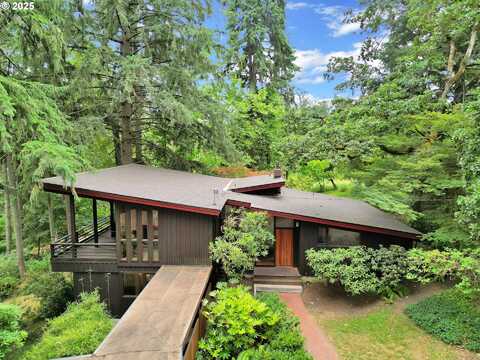 450 HORIZON RD, Eugene, OR 97405