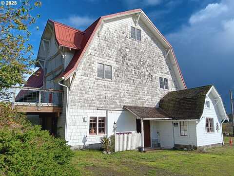 25 FRASER RD, Tillamook, OR 97141