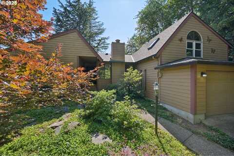 18194 SHADY HOLLOW WAY, West Linn, OR 97068