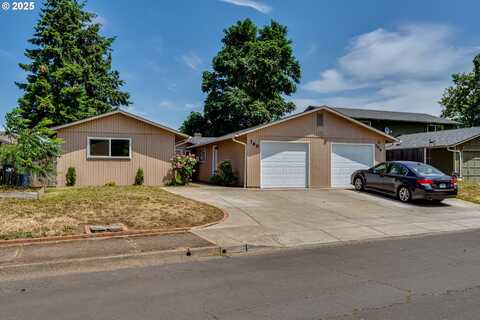 786 W QUINALT ST, Springfield, OR 97477