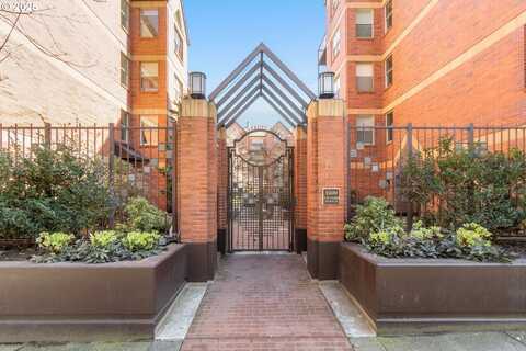 1500 SW PARK AVE, Portland, OR 97201