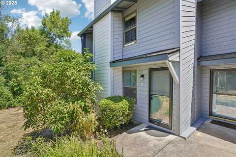 7915 SW FANNO CREEK DR, Portland, OR 97224