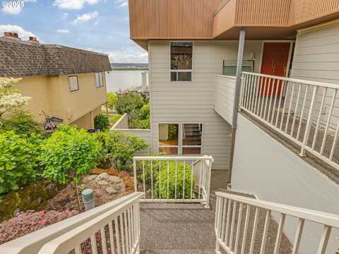 6903 SE RIVERSIDE DR, Vancouver, WA 98664