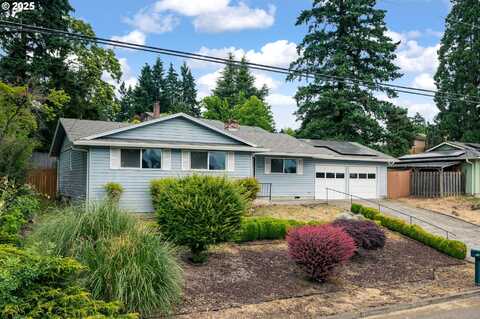 7835 SE ROOTS RD, Milwaukie, OR 97267