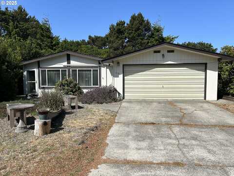 1601 RHODODENDRON DR, Florence, OR 97439