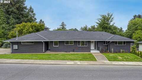 5775 SE CESAR E CHAVEZ BLVD, Portland, OR 97202