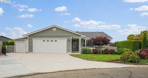 2400 SANTIAM DR, Woodburn, OR 97071