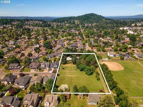 13513 SE 132ND AVE, Clackamas, OR 97015