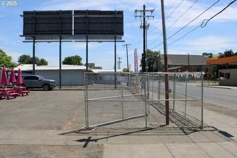 701 SE COURT AVE, Pendleton, OR 97801