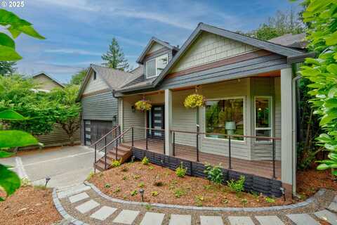 8616 SW 49TH AVE, Portland, OR 97219