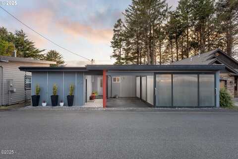 3109 NW NEPTUNE AVE, Lincoln City, OR 97367