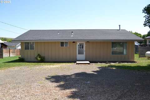 203 S ALDER ST, Wallowa, OR 97885