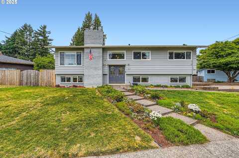 830 SE 137TH AVE, Portland, OR 97233