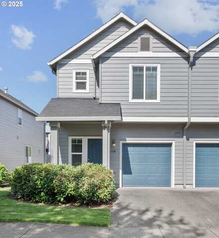 810 E 9TH ST, Newberg, OR 97132