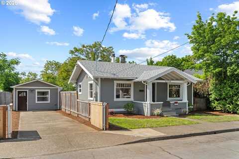 8316 SE RAYMOND CT, Portland, OR 97266