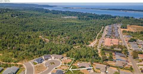 1 Nautical CT, Coos Bay, OR 97420