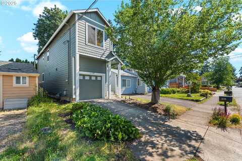 11715 SE MAIN ST, Portland, OR 97216