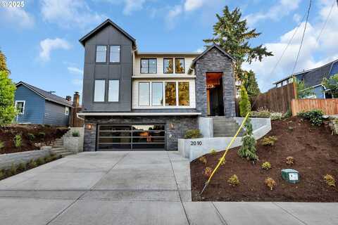 2010 LINCOLN AVE, Vancouver, WA 98660