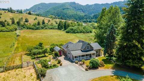 96863 SITKUM LN, Myrtle Point, OR 97458