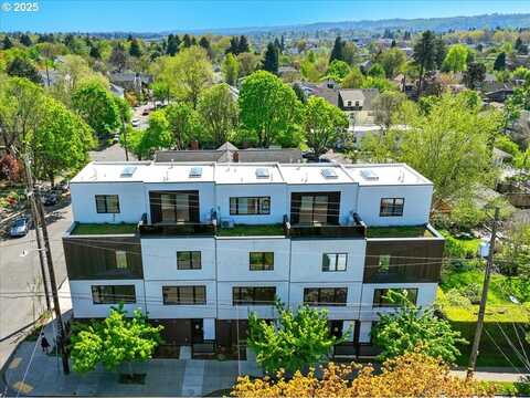 2264 SE DIVISION ST, Portland, OR 97202