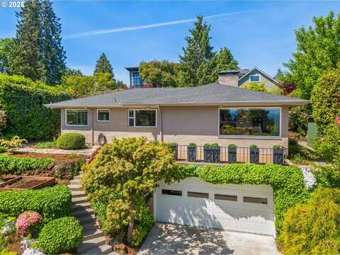8301 SW 6TH AVE, Portland, OR 97219
