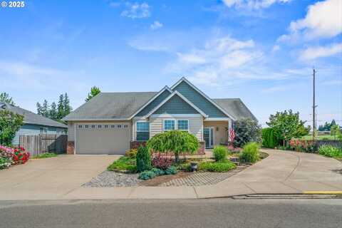 301 CHINOOK ST, Molalla, OR 97038