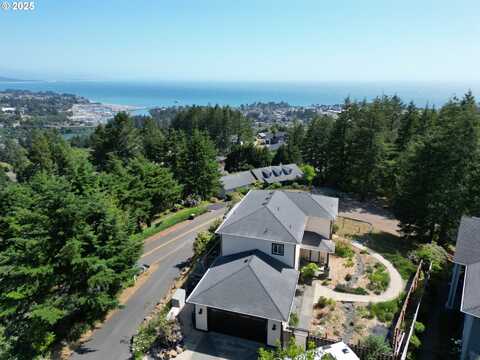 97661 MARINA HEIGHTS LOOP, Brookings, OR 97415