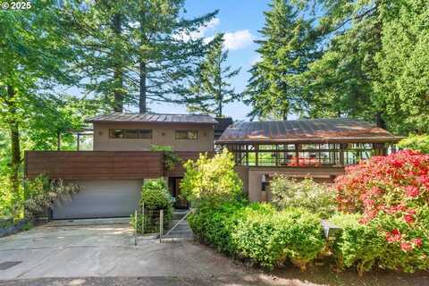 4183 SW GREENLEAF DR, Portland, OR 97221
