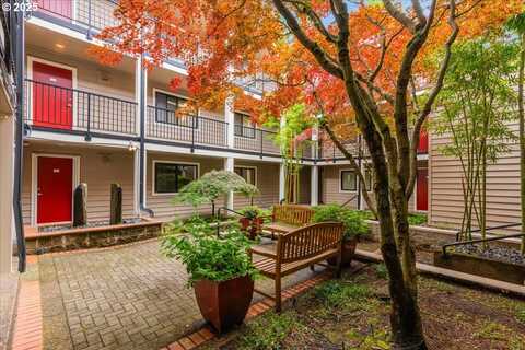 6600 SE DIVISION ST, Portland, OR 97206