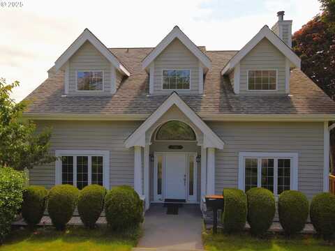 1368 BAYVIEW ST, North Bend, OR 97459